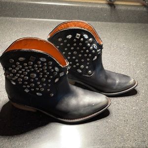 LUCKY BRAND VINTAGE STONED COWGIRL BOOTS! ROCKABILLY